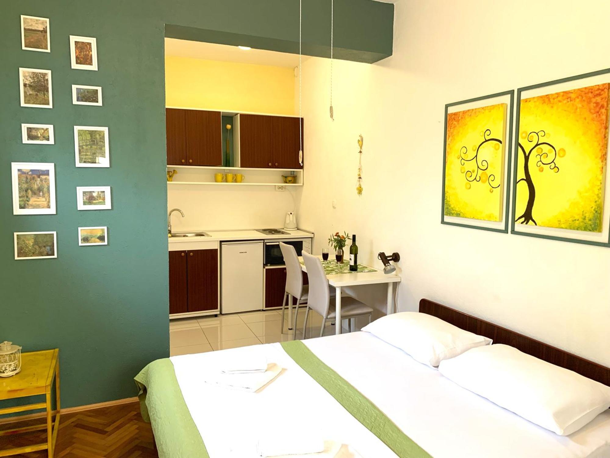 Apartments Garden House Подгора Екстериор снимка