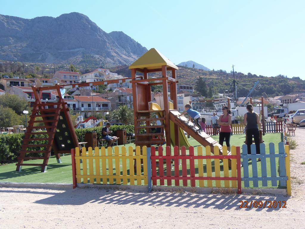 Apartments Garden House Подгора Екстериор снимка